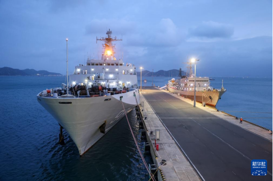 中国海军989编队结束对越南友好访问前往马来西亚